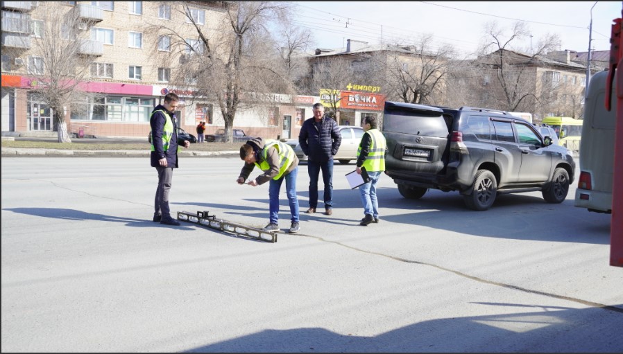 В администрации Оренбурга начали выявлять дефекты на гарантийных дорогах