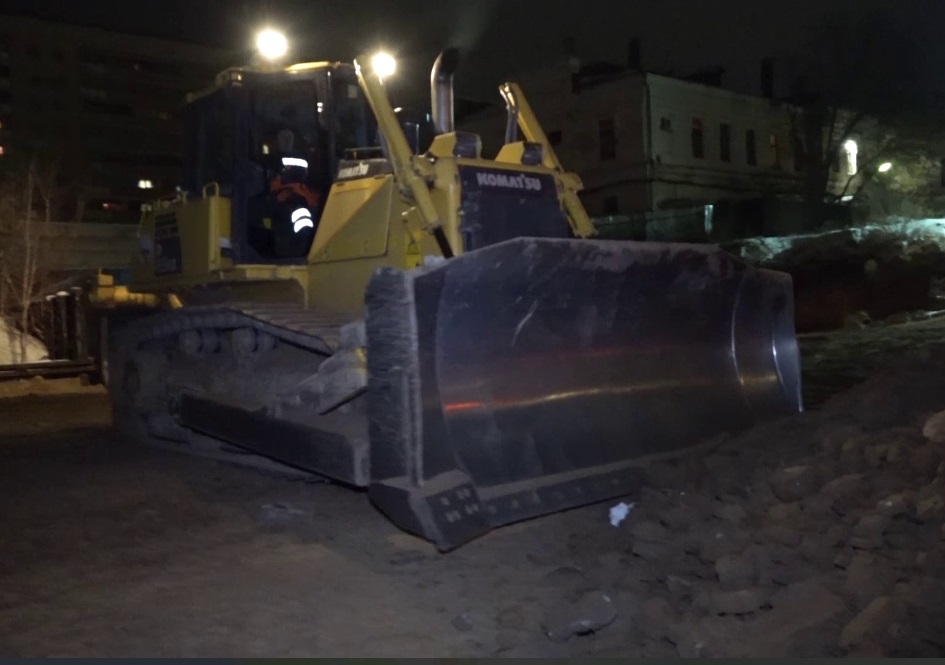 Котлован «Атриума» в Оренбурге засыпают по ночам из-за свободных дорог