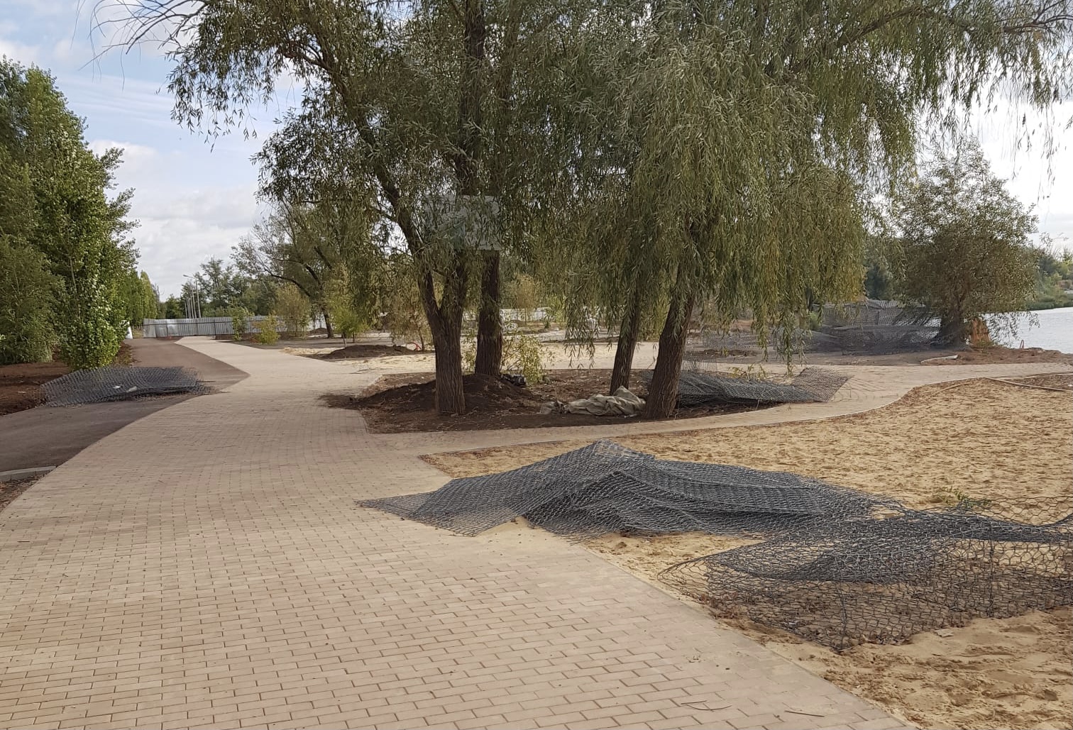 Благоустройство набережной, Березки и парка в Южном отстает от графика