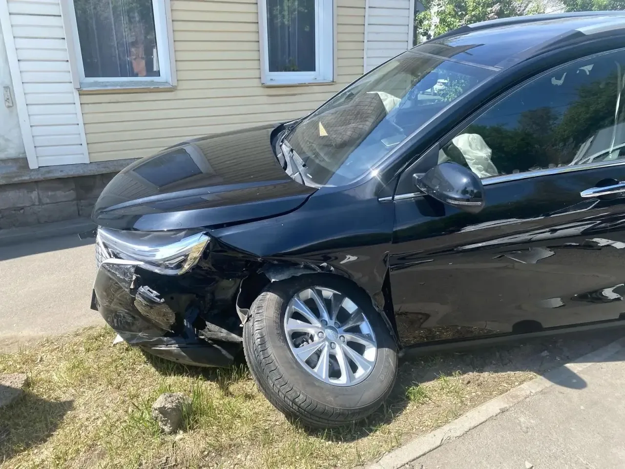 В Оренбурге женщина‑водитель попала в больницу после ДТП на улице Чичерина