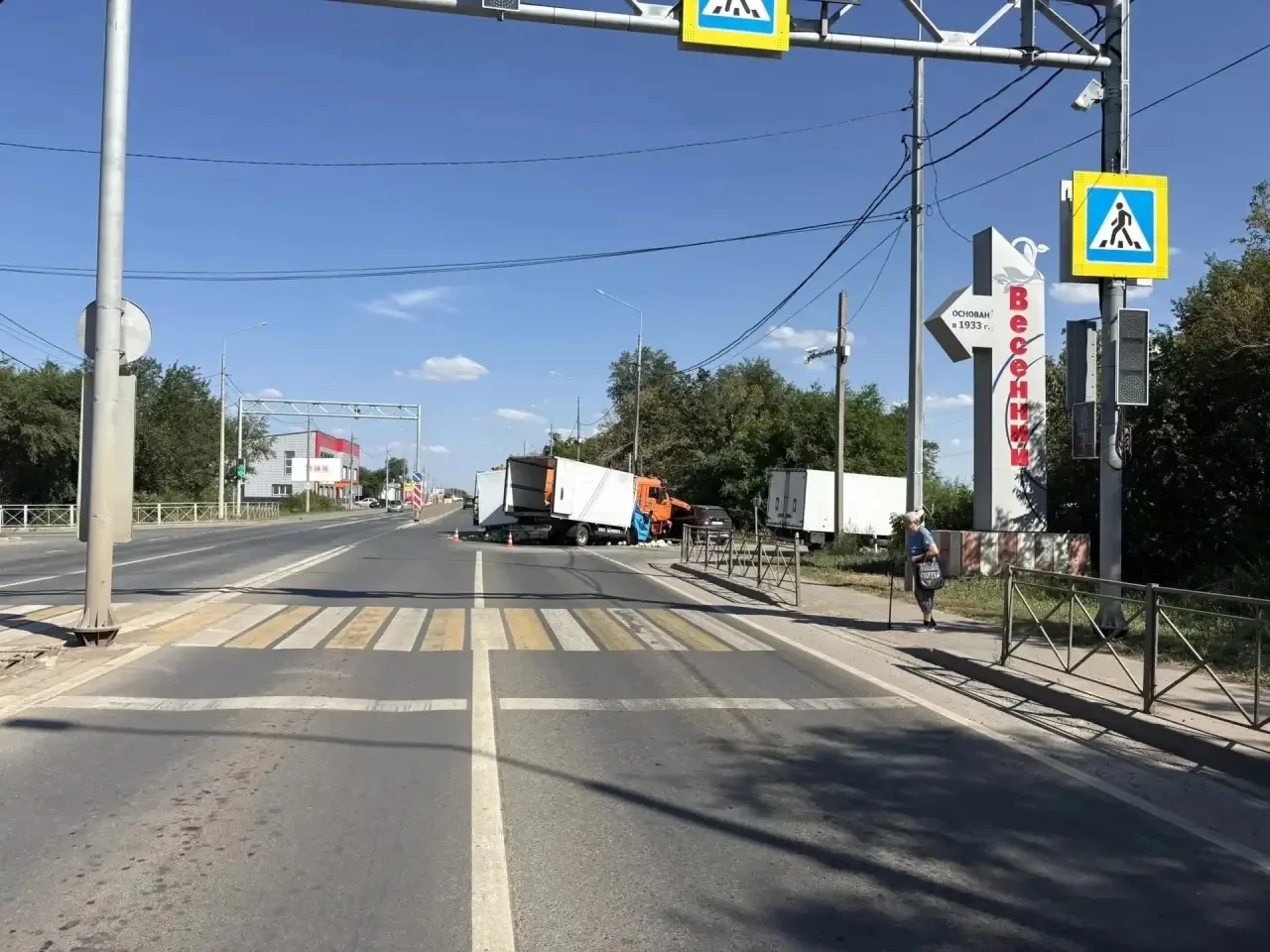 Под Оренбургом произошло ДТП с участием трёх автомобилей: есть пострадавший