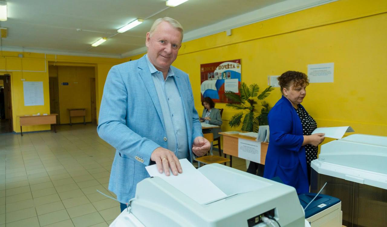 Депутаты Заксобрания Оренбуржья выразили свою гражданскую позицию на выборах