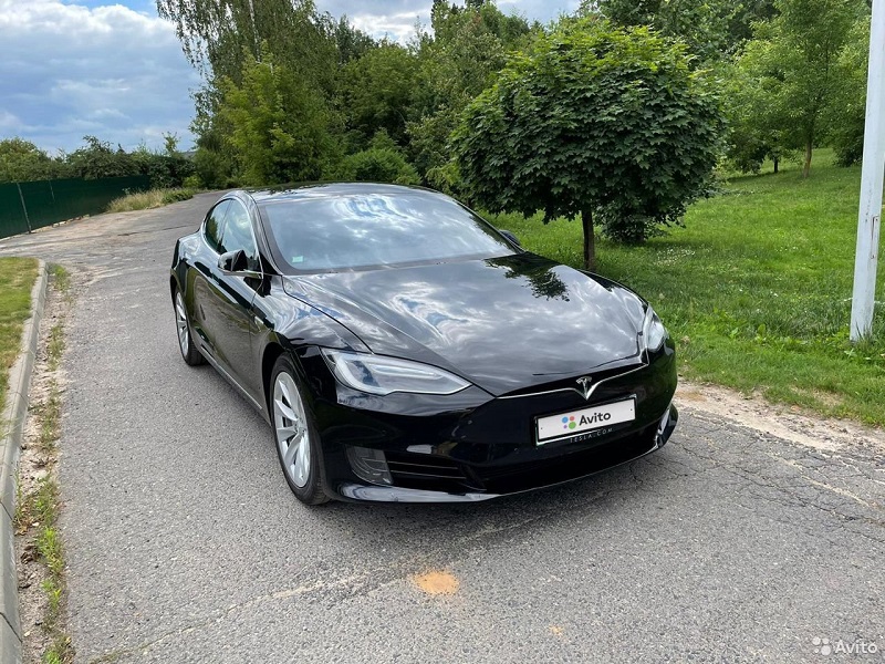 Tesla Model S