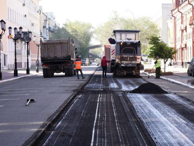 В Оренбурге приводят в порядок проблемные участки дорог