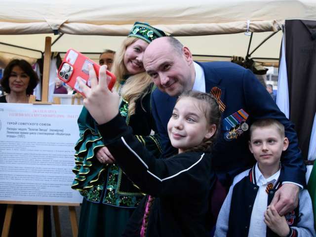 В день Детства юных оренбуржцев поздравили с праздником 