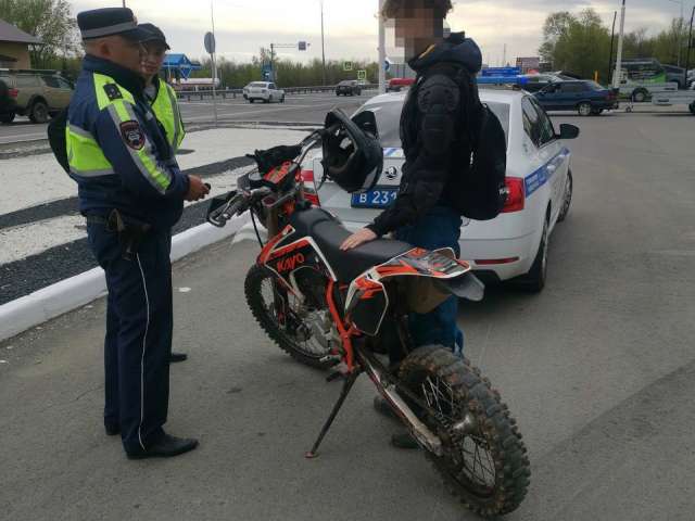 ГИБДД в Оренбурге ежедневно проводит рейды по выявлению несовершеннолетних мотоциклистов