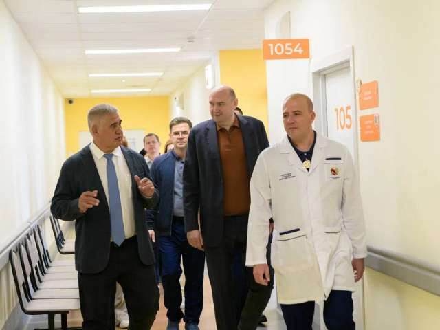 В Оренбургской области побывал выдающийся нейрохирург Альберт Акрамович Суфианов