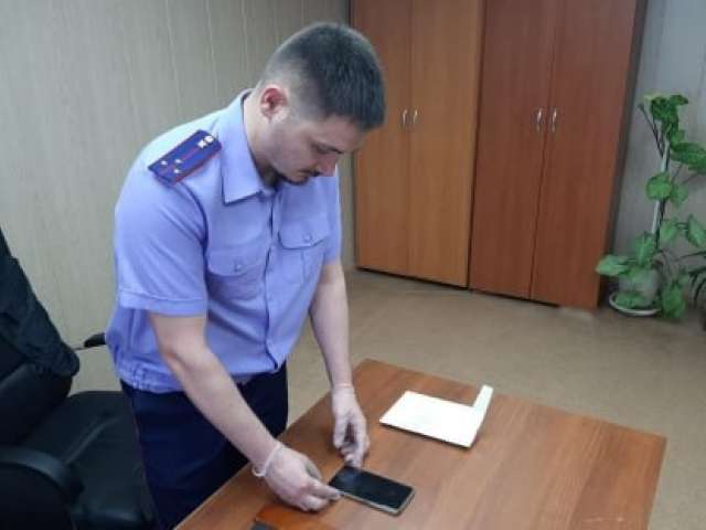В Сорочинске двое подростков обвиняются в краже 400 тысяч рублей у знакомого