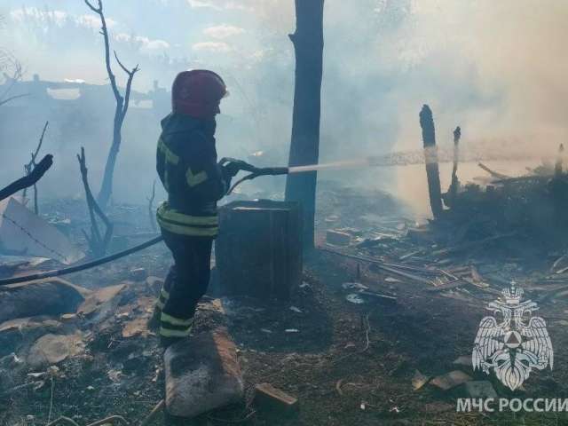 В Оренбурге устанавливают причины пожара в СНТ «Урал»