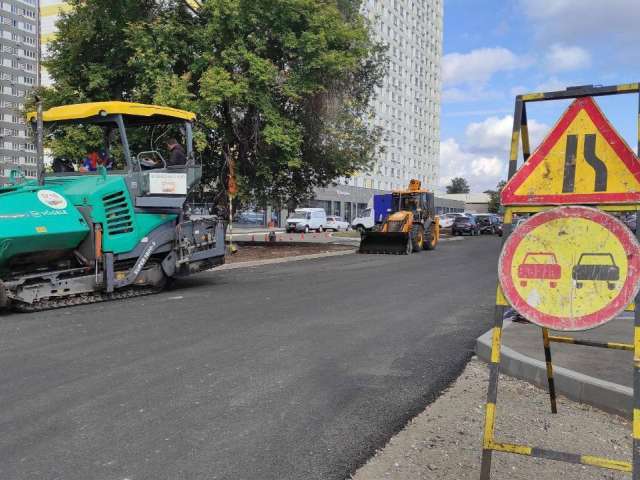 Завершаются дорожные работы на улице Кавказской в Оренбурге