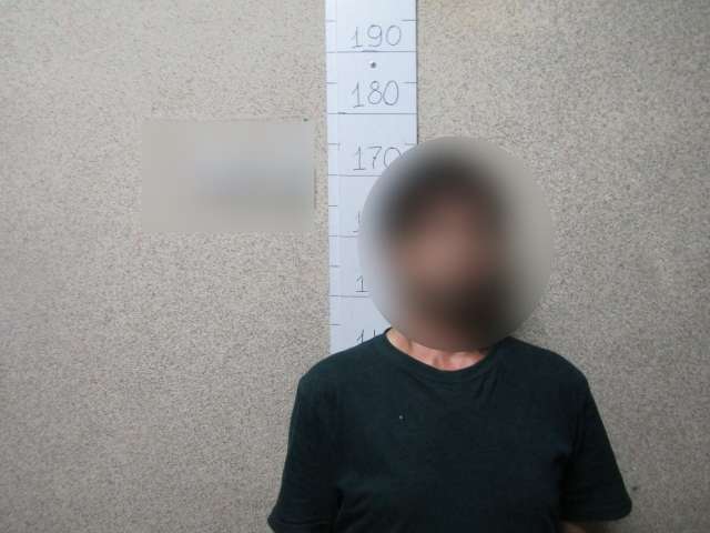 «Помог» найти номер и украл деньги: в Оренбургском районе односельчанин обокрал пенсионера