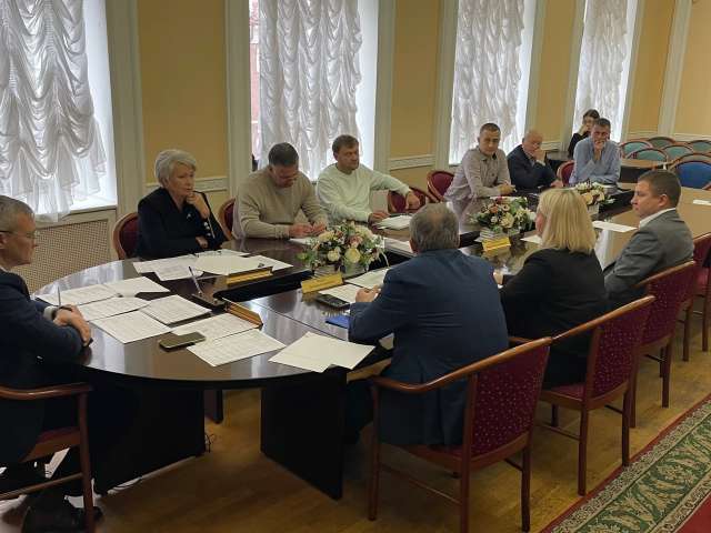 В Оренбургском городском Совете обсудили расходы на безопасность и развитие муниципальной службы