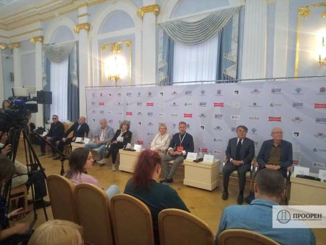 Сегодня в Оренбурге откроется кинофестиваль «Восток&Запад»