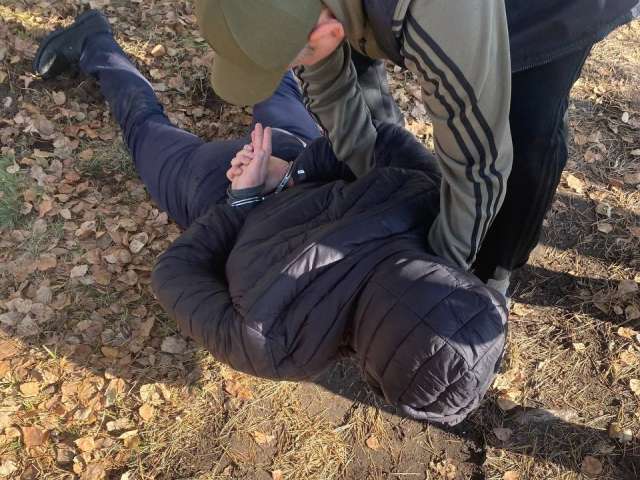 Оренбургские полицейские поймали мошенника из Новосибирска, обманувшего пенсионера на 3 млн рублей
