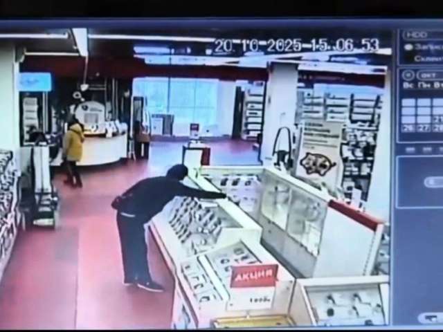 В Новотроицке задержан подозреваемый в краже телефона из магазина
