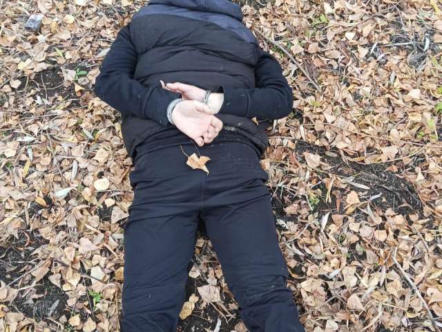 В Орске полицейские задержали двух наркосбытчиков 