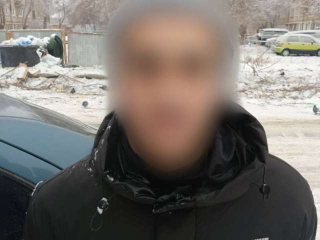 В Орске задержан наркозакладчик с крупной партией метадона