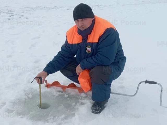 В Оренбуржье началась проверка льда для крещенских купаний 