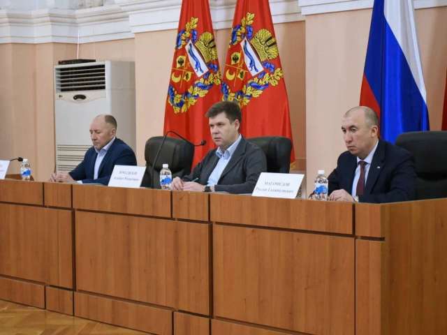 Глава Оренбурга поручил усилить уборку снега в городе