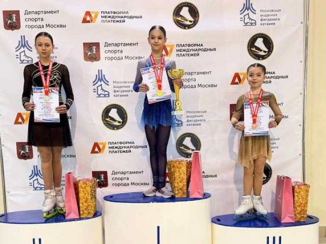 Оренбургские фигуристки привезли медали из Москвы
