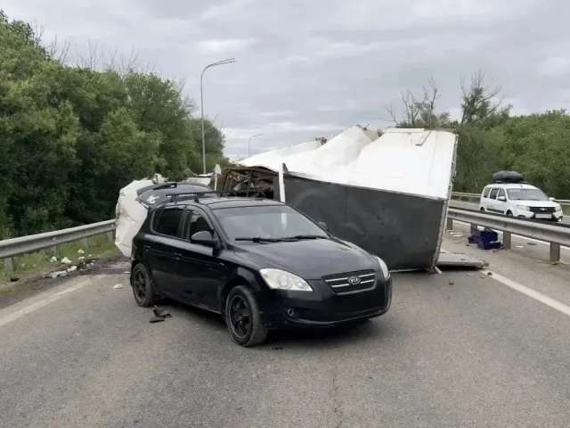 Трагедия у Подгородней Покровки: один человек погиб, трое пострадали в ДТП