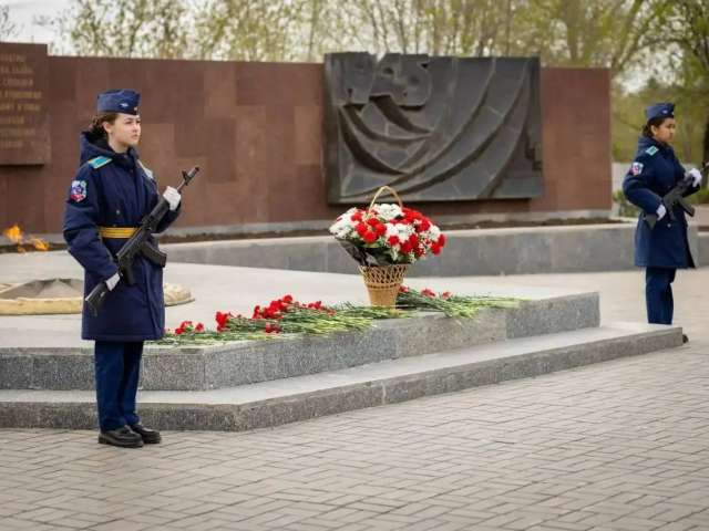 Больше 2500 школьников Оренбурга заступили на Вахту Памяти