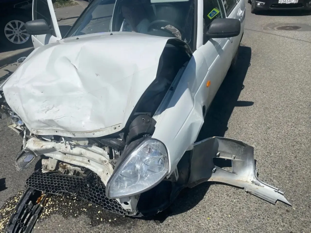 В Оренбурге женщина‑водитель попала в больницу после ДТП на улице Чичерина