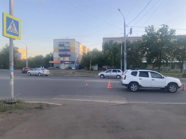 В Оренбурге после наезд автомобиля госпитализированы две девочки