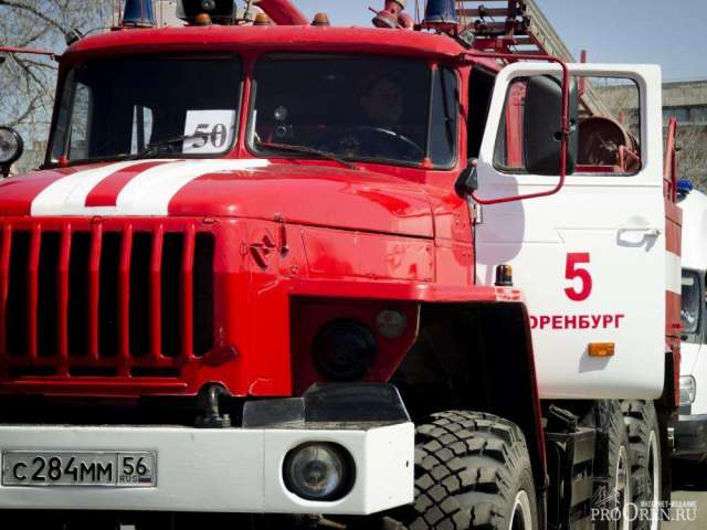 За сутки в Оренбуржье произошло 14 пожаров
