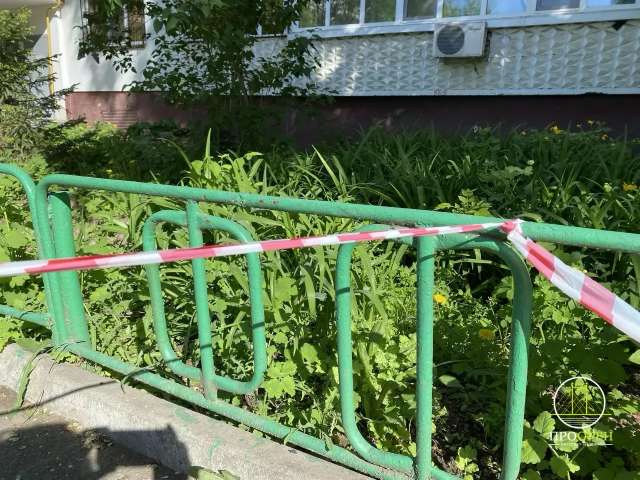Планы мэрии Оренбурга после падения БПЛА на МКД: восстановят кровлю, отремонтируют квартиру, вставят окна 