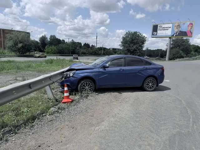 В Оренбурге пенсионеру стало плохо за рулем и он наехал на подростка