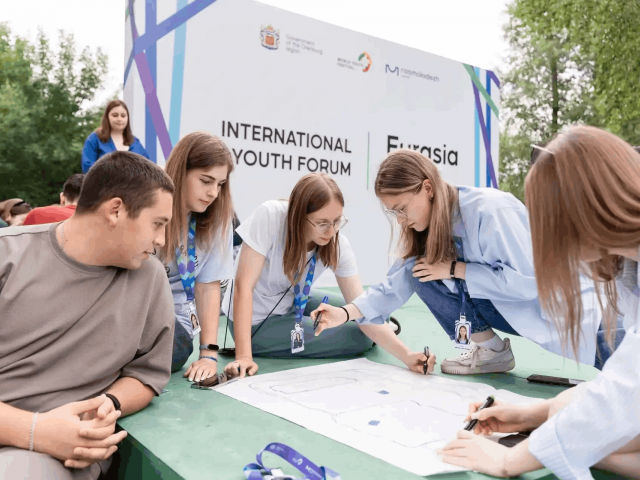 50 волонтёров готовы к старту международного форума «Евразию Global» в Оренбурге