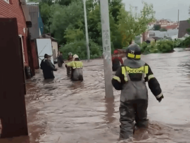 В Бугуруслане стабилизируется ситуация с подтоплениями