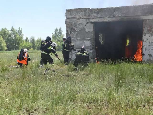 Вооруженные «террористы» захватили автобус: в Новоорском районе прошли учения