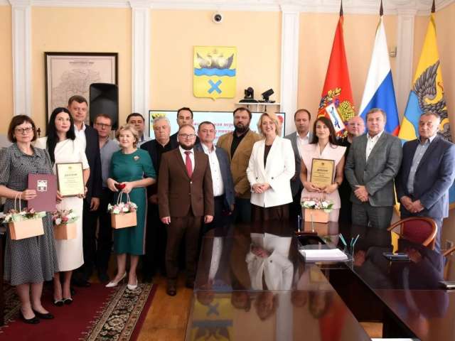 В мэрии Оренбурга наградили лучших медиков 