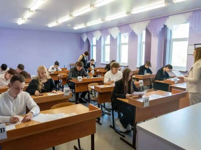 В Оренбуржье 138 выпускников сдали ЕГЭ на 100 баллов