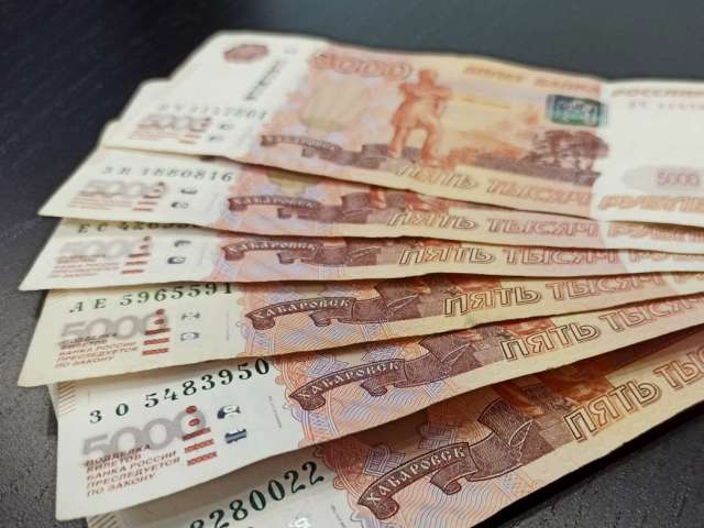В прошлом году губернатор Оренбургской области Евгений Солнцев заработал больше 93 млн рублей
