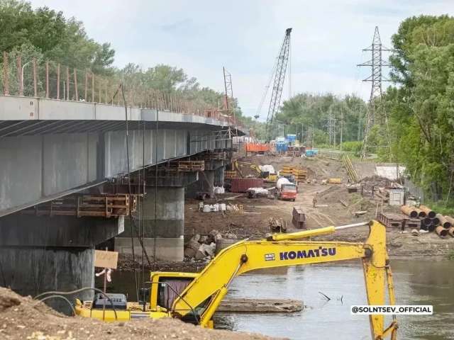 Движение по новому мосту на Бр. Коростелевых в Оренбурге обещают запустить раньше срока