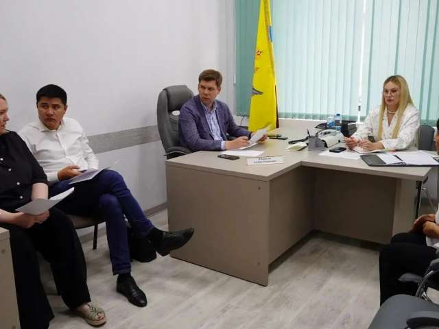 Глава Оренбурга Альберт Юмадилов пообщался с горожанами на личном приеме