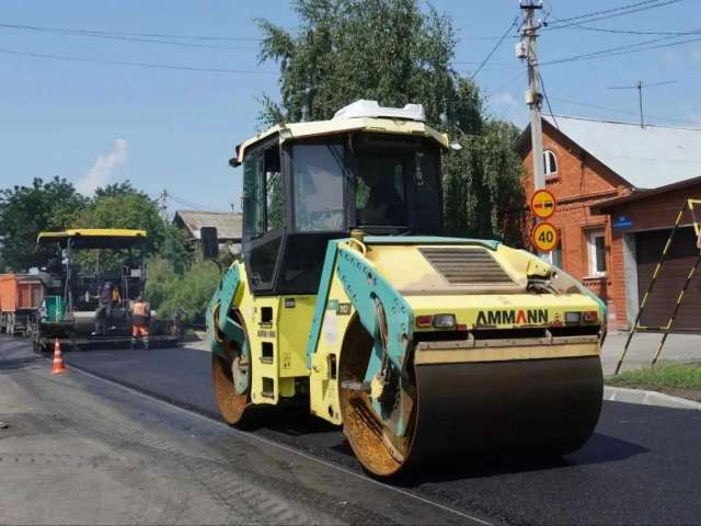 В Оренбурге на улице Немовской начали укладывать асфальт