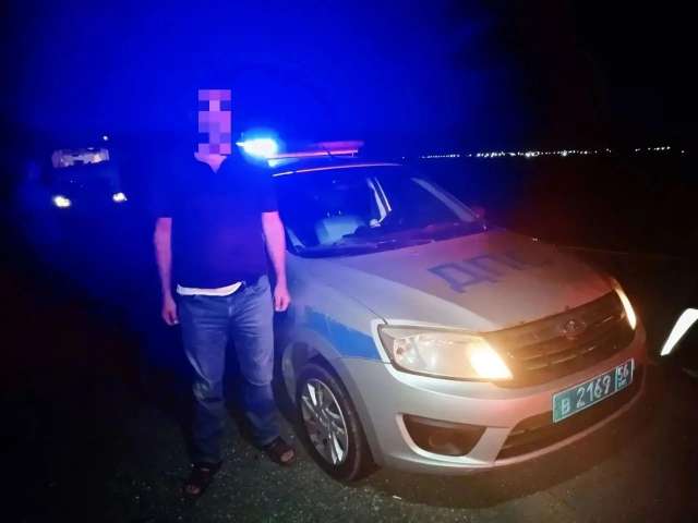 Погоня по трассе М5 закончилась взяткой: дальнобойщик пытался откупиться от ДПС