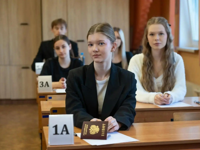 Почти 900 выпускников Оренбуржья пойдут на пересдачу ЕГЭ
