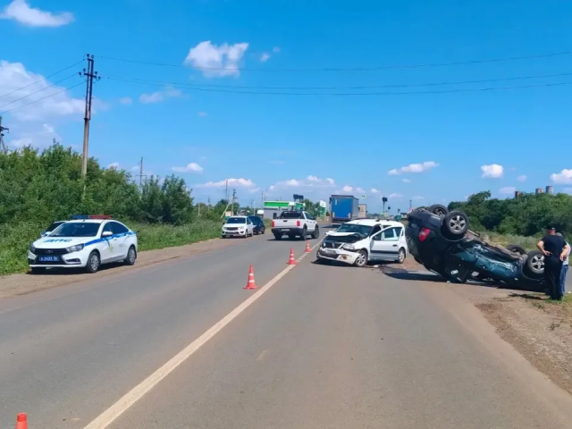 Два человека попали в больницу после ДТП в Курманаевском районе