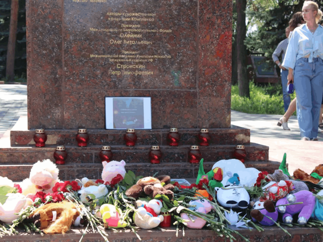 В Оренбурге почтили память погибших детей Донбасса