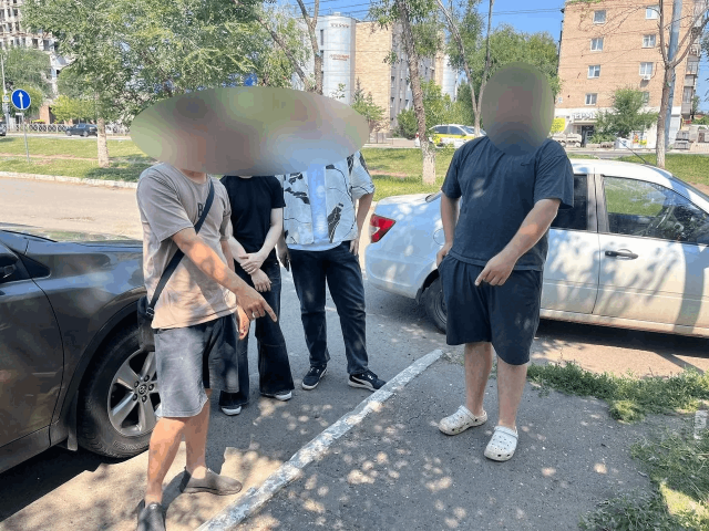 В Оренбурге двое парней украли аккумуляторы из электросамокатов ради заработка