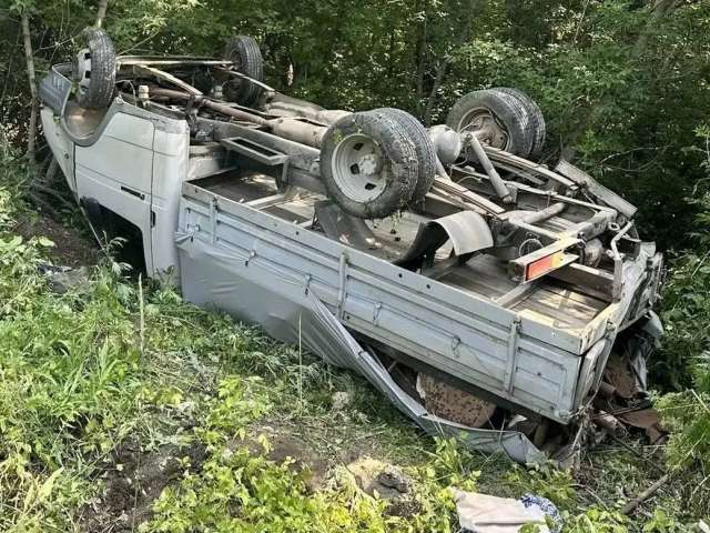 В Орске маршрутка врезалась в грузовик: водитель «ГАЗели» госпитализирован с переломами