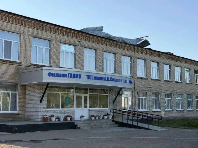 В Новоорском районе продолжают устранять последствия урагана