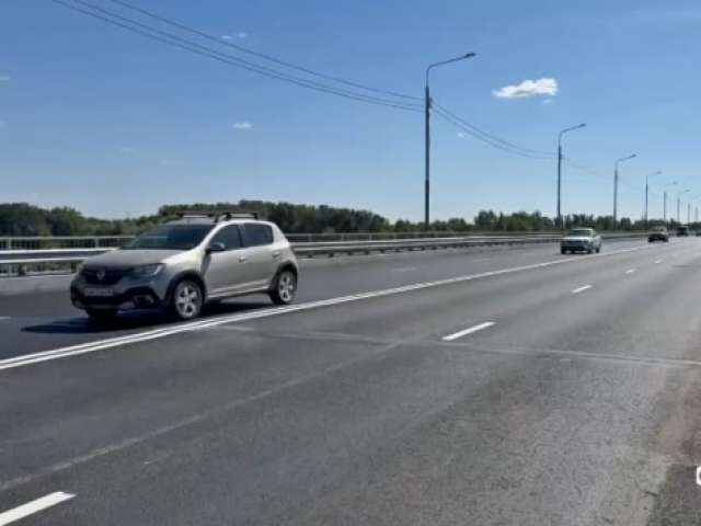 Движение по автомобильному мосту через Урал в Оренбурге открыто