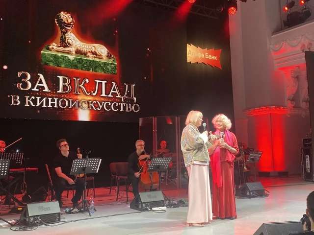 Кино под звёздами: «Восток&Запад» приглашает на бесплатные показы