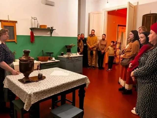 Из настоящего в прошлое: оренбуржцев ждёт «Вечер ностальгии» на коммунальной кухне